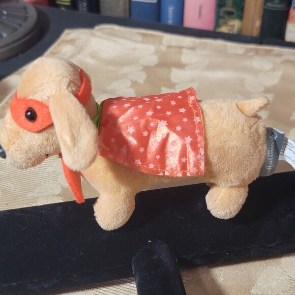 Hallmark Happy Halloweenie Dachshund 6” dog plush in a Mask & Glow in Dark Cape - Picture 11 of 13